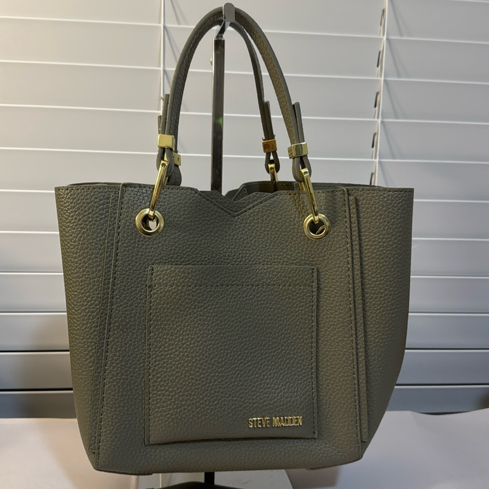 STEVE MADDEN BKARTA CROSSBODY BAG COLOR MILITARY GREEN TIK TOK VIRAL TRENDY NWOT